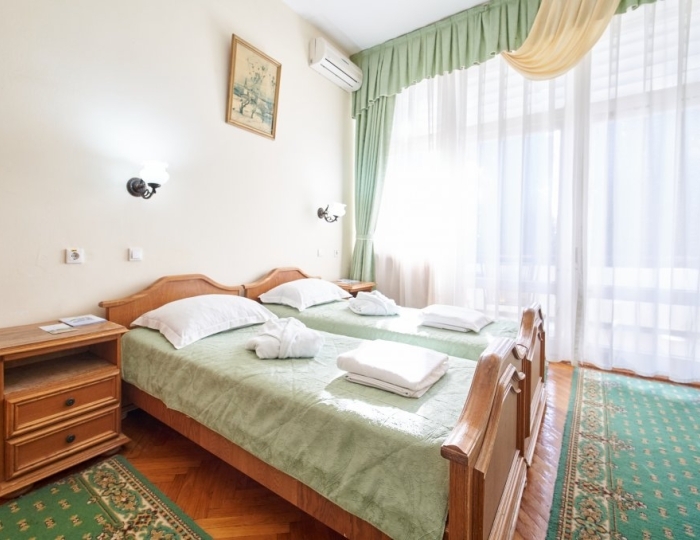 Стандарт 2-местный 1-комнатный корпус 3,4,6 - Санаторий «Сочинский»